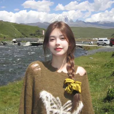 妻子变成小学生。